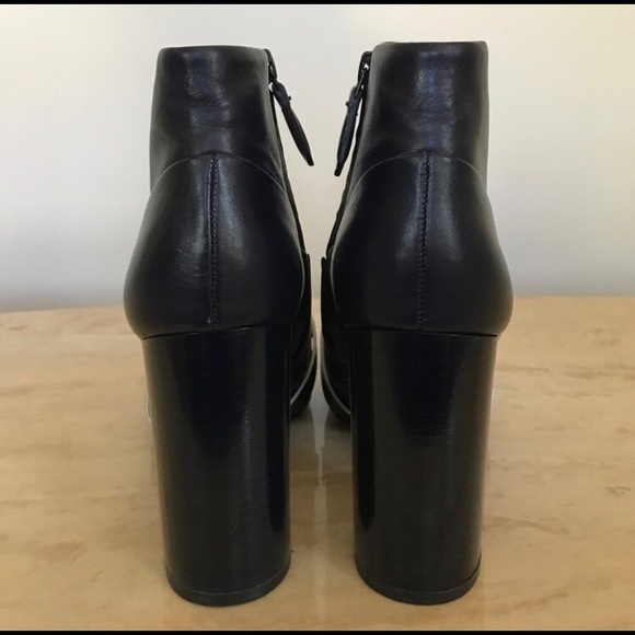 NWT Tory Burch Bond Ankle Boot, NAVY - Picture 3 of 4